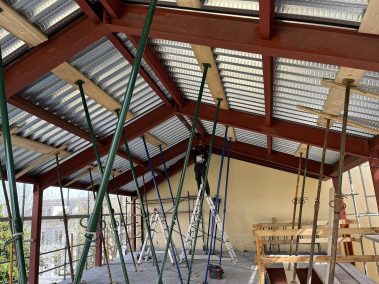 Trabajos realizados en carpintería metálica machado